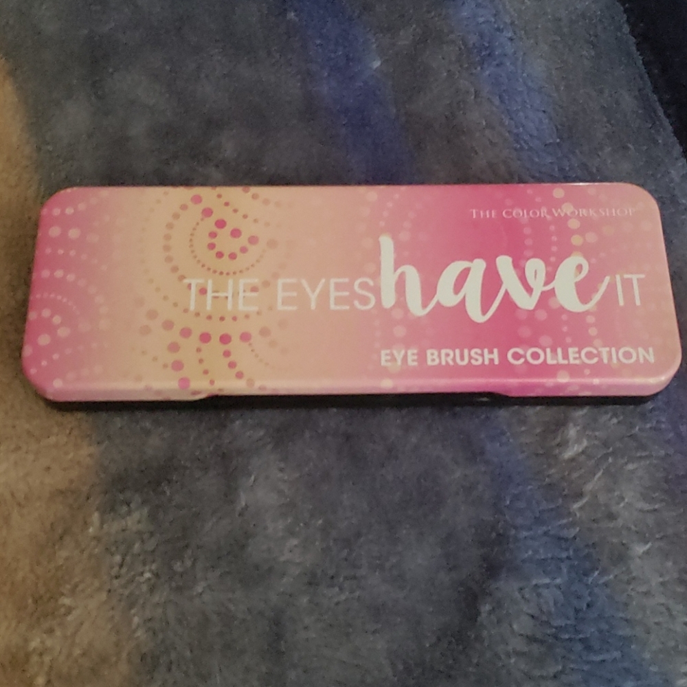 🏞Eye brushes case. FREE WITH PURCHASE